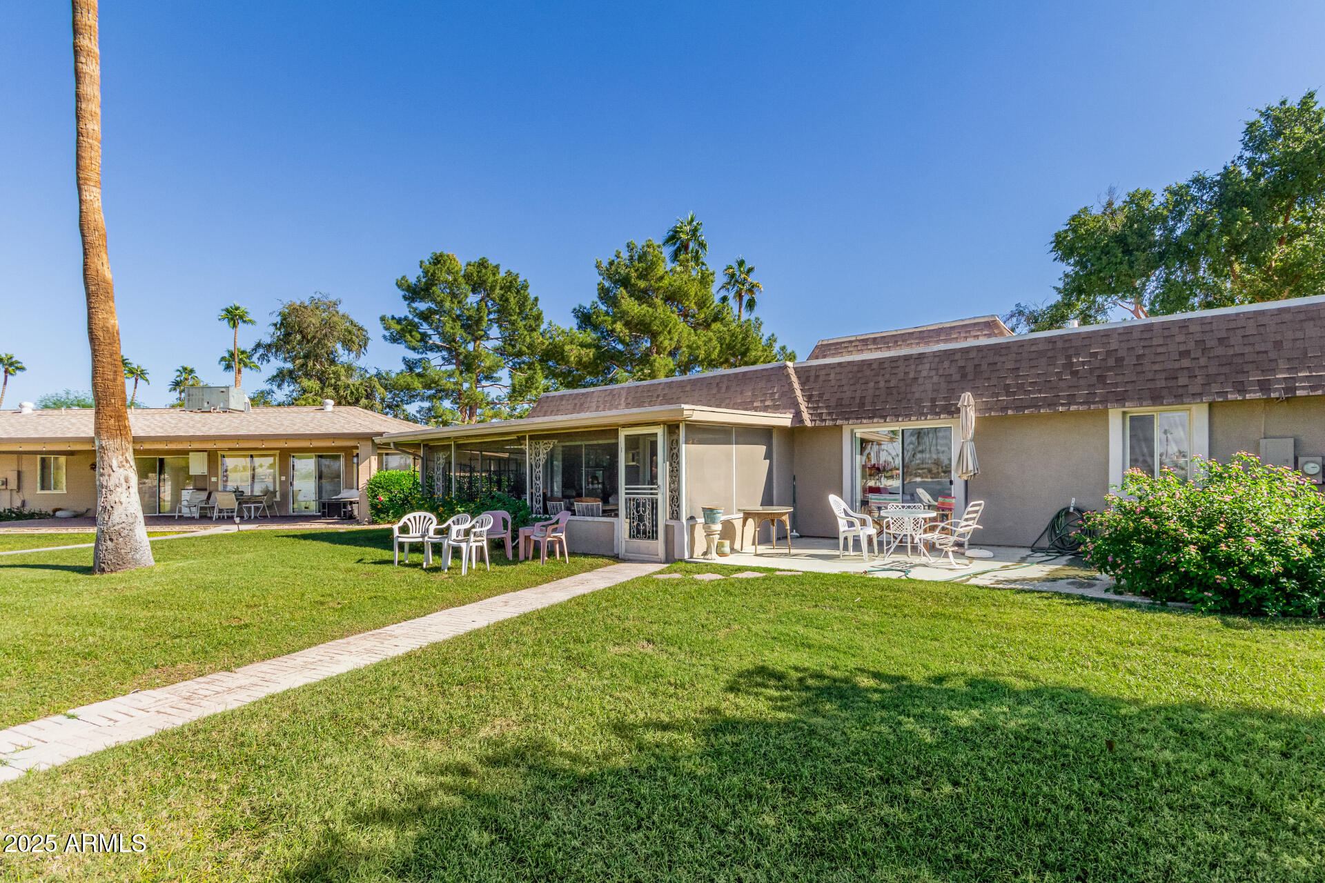 10012 W BOLIVAR Drive