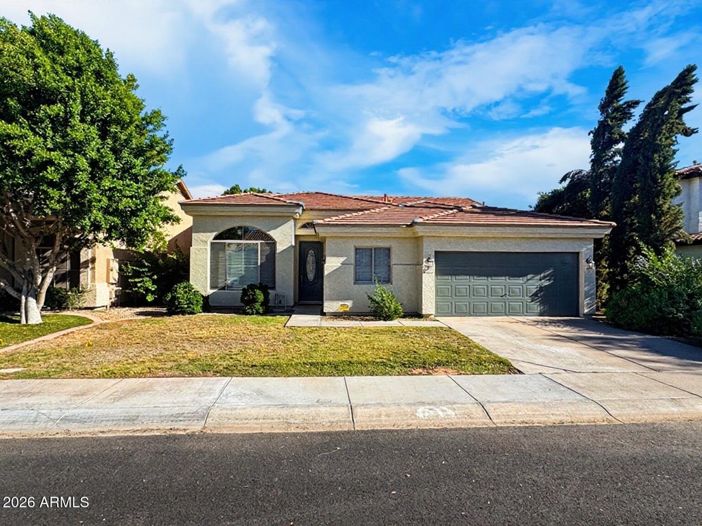 Photo of 875 N Harmony Avenue, Gilbert, AZ 85234 (MLS # 7093908)