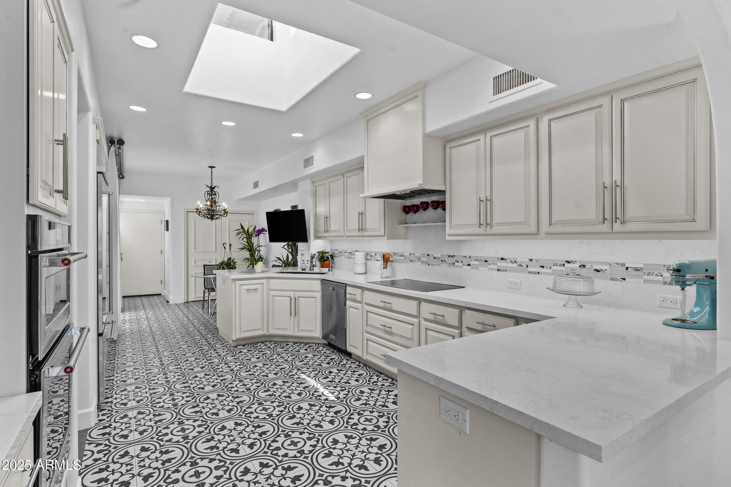 10120 E TOPAZ Drive