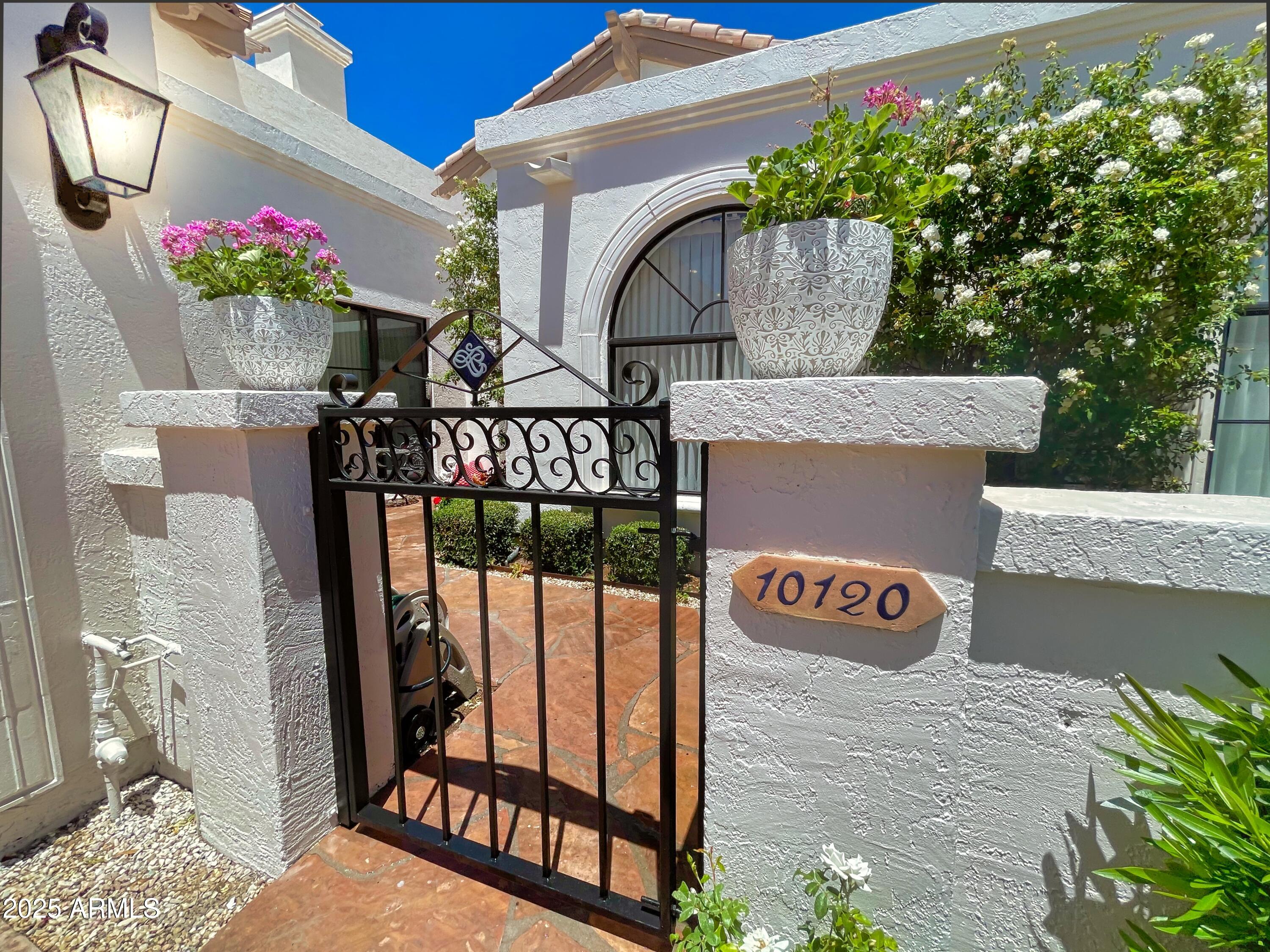 10120 E TOPAZ Drive