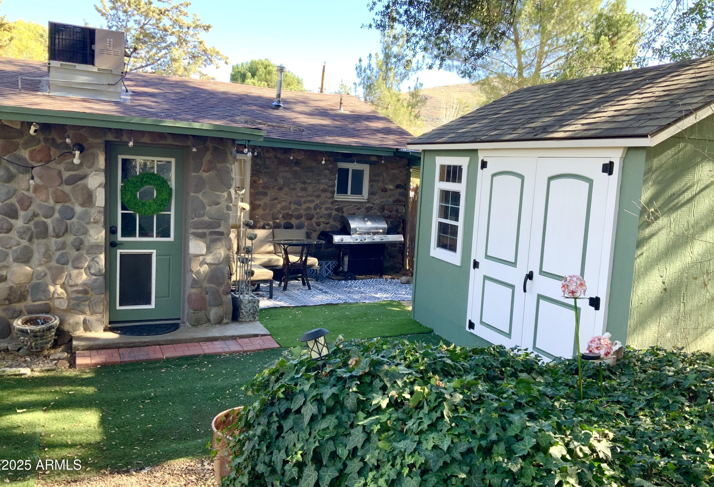 YARNELL HEIGHTS - Residential