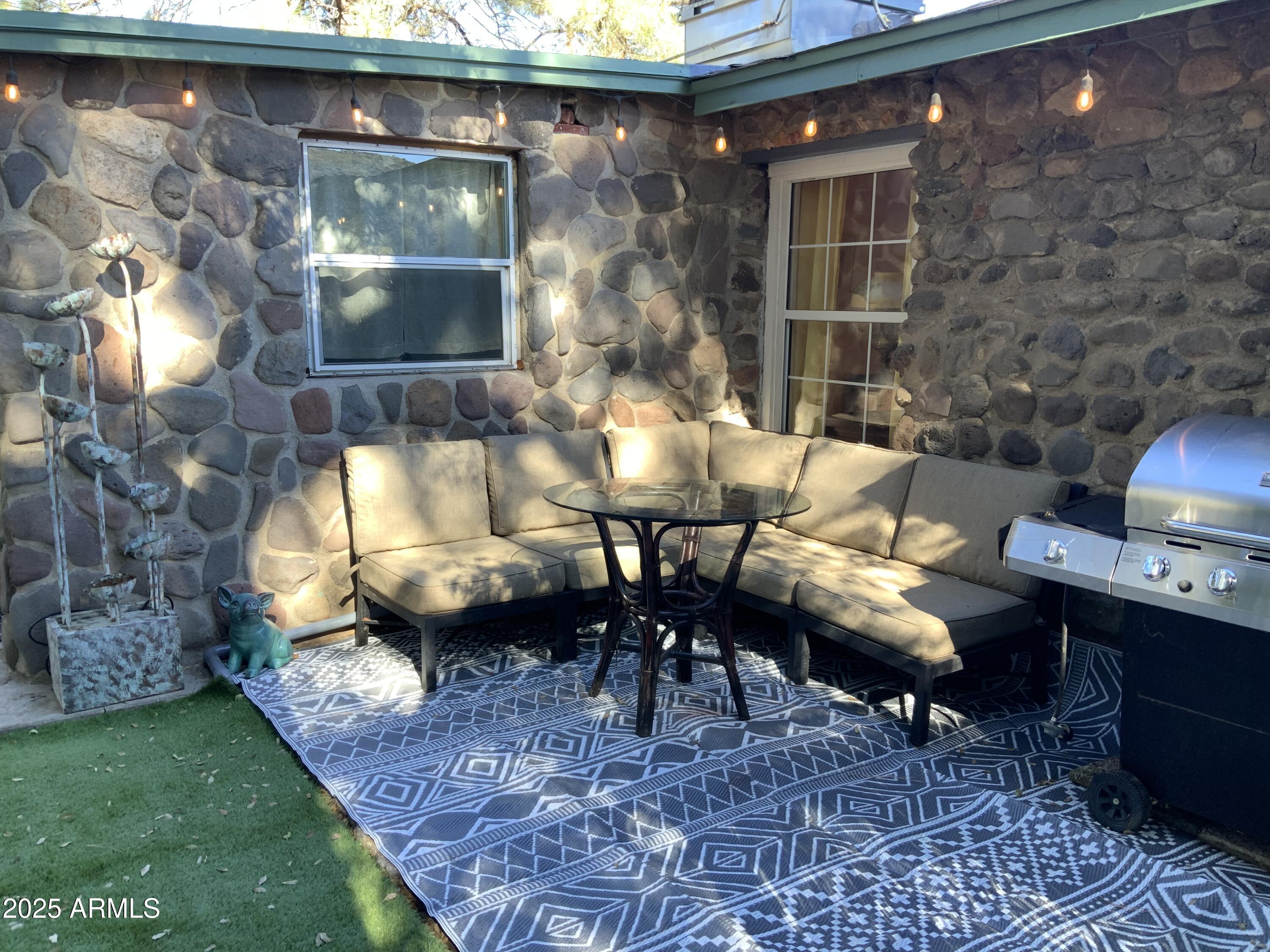 YARNELL HEIGHTS - Residential