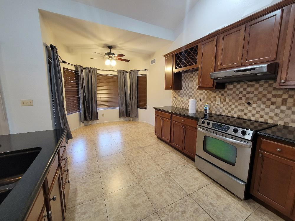 16444 N Dixie Mine Trail