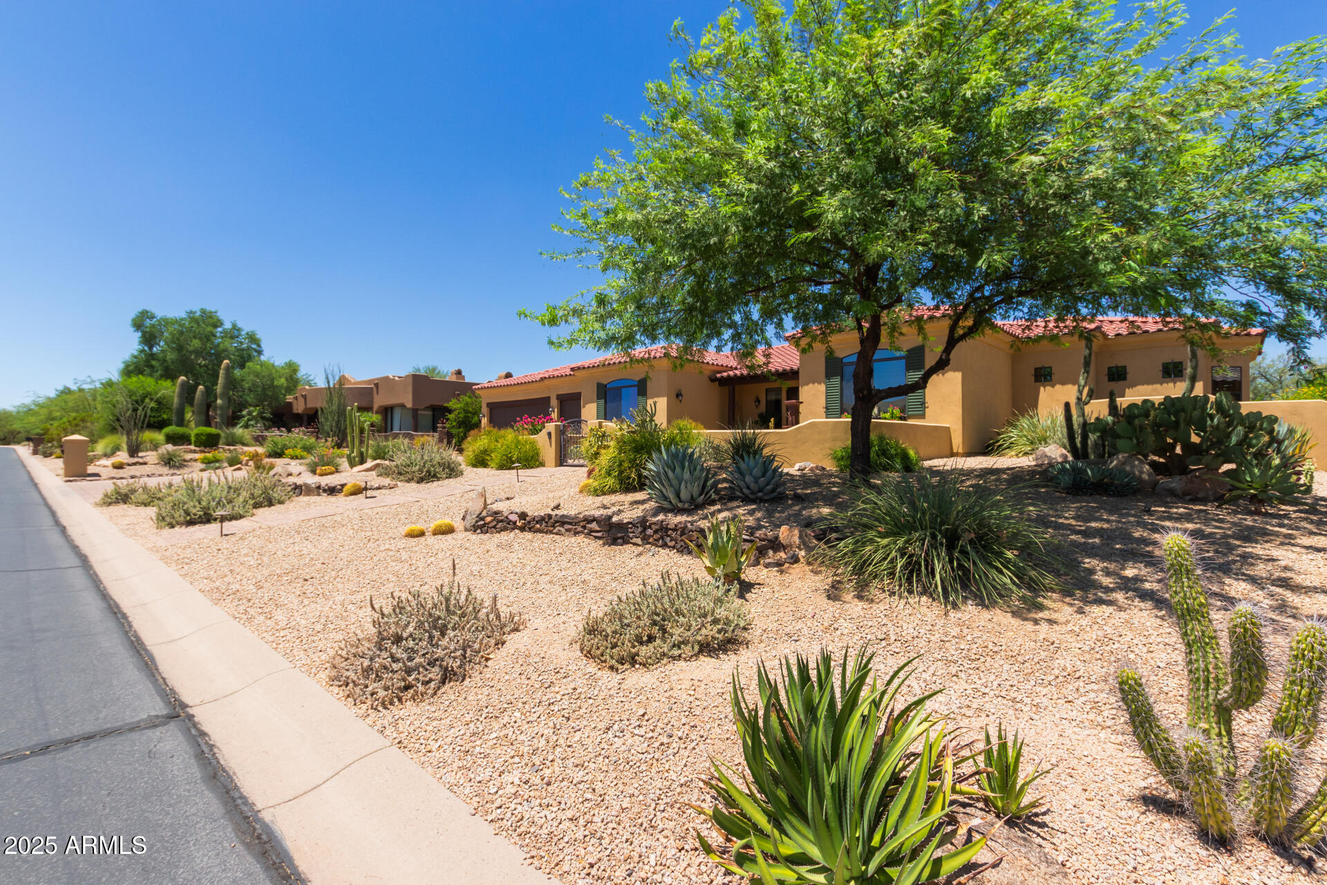 27116 N JAVELINA Trail