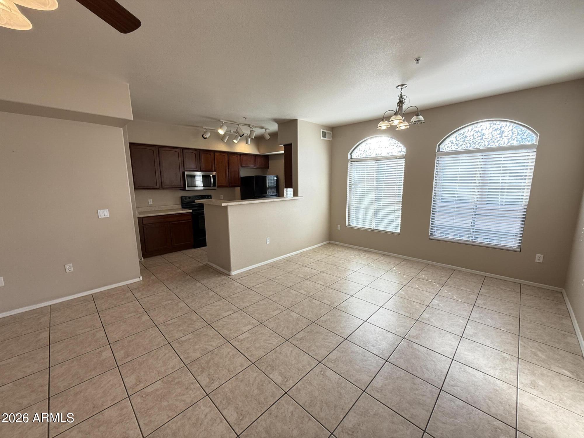 16825 N 14TH Street 28