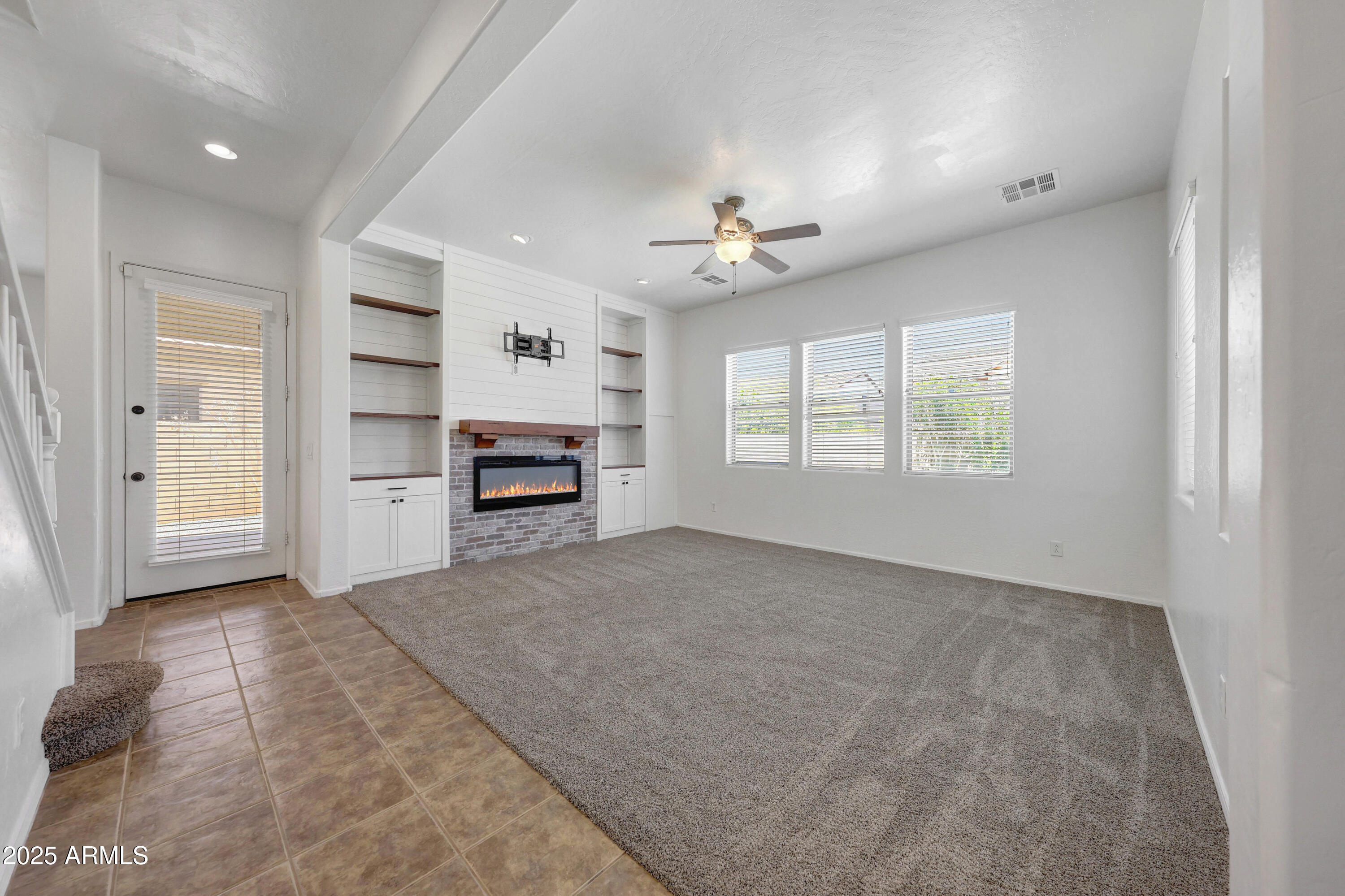 18088 W LA MIRADA Drive