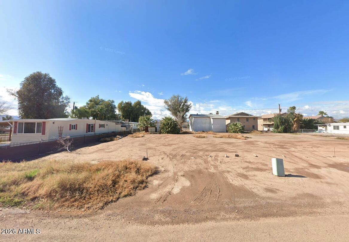 7863 S CARDINAL Drive 748