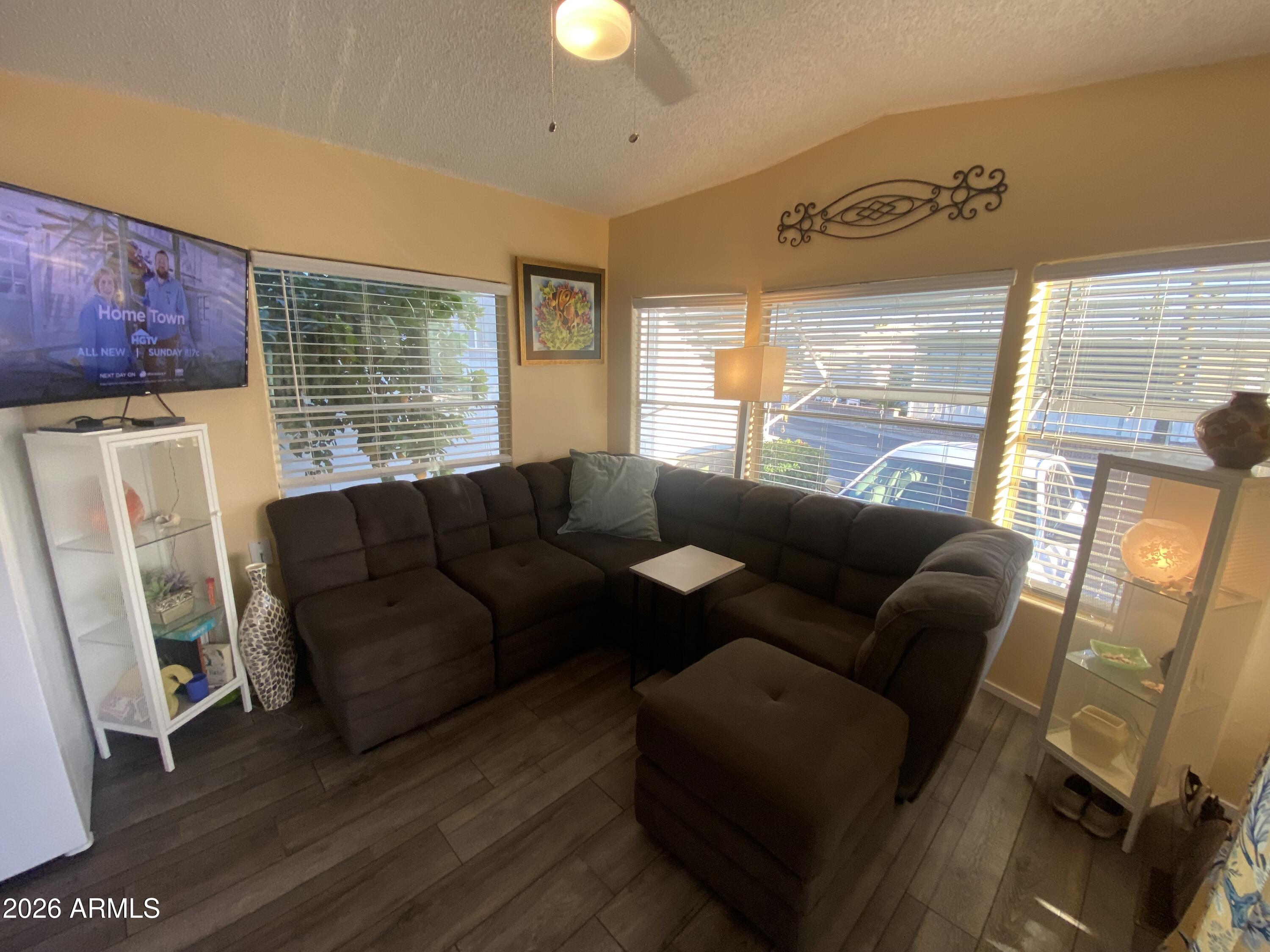 1188 W Klamath Avenue