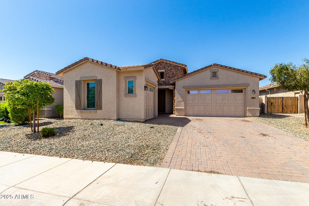 Photo of 19035 W Rancho Drive, Litchfield Park, AZ 85340 (MLS # 6891706)