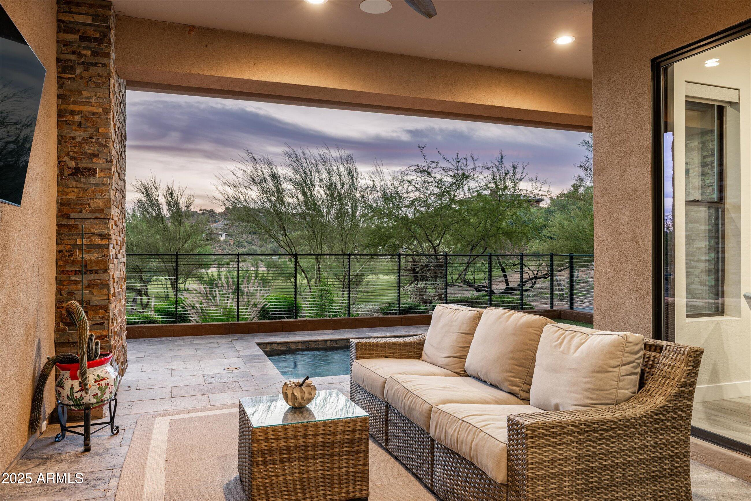 FIREROCK CONDOMINIUM PARCEL B - Residential