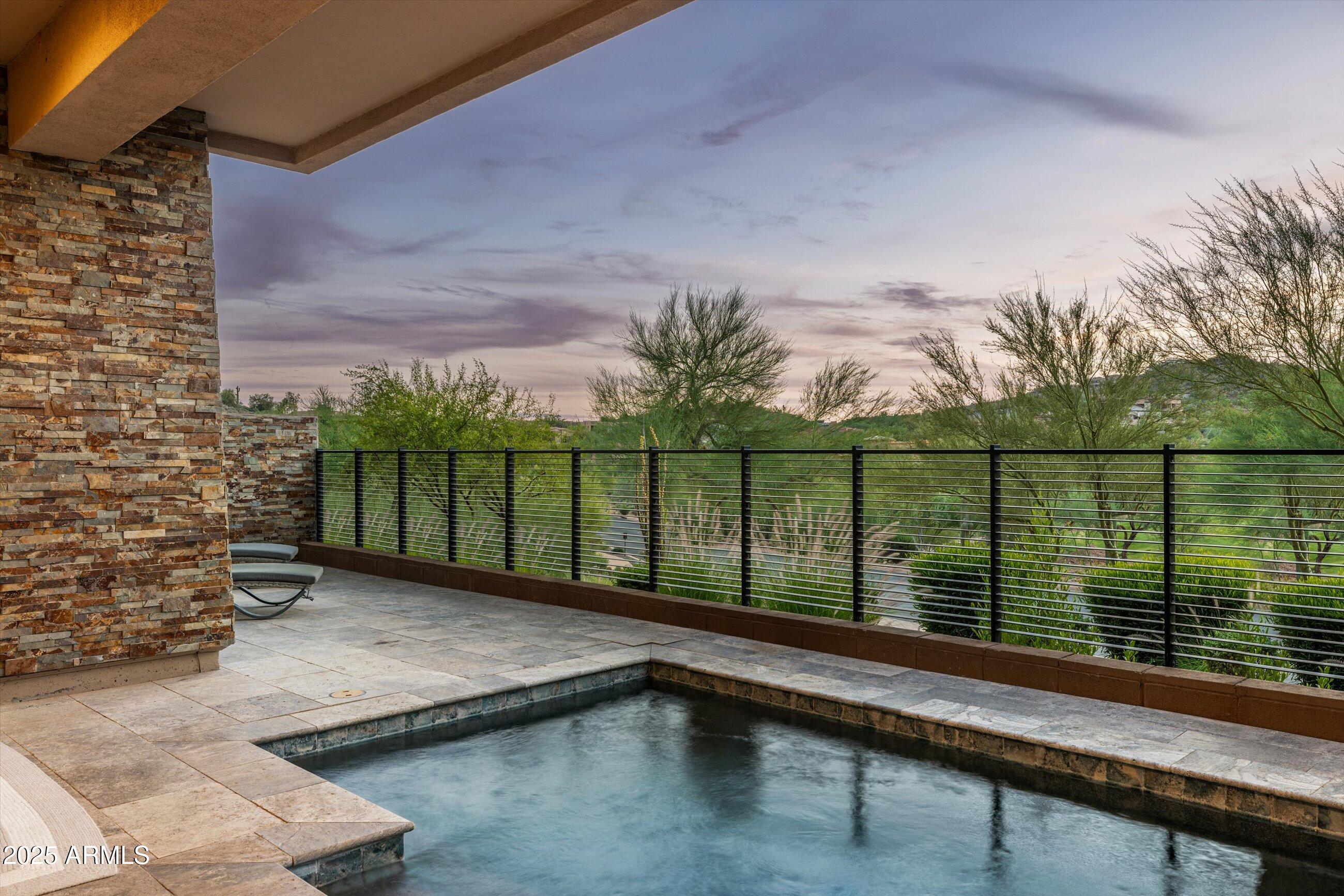 FIREROCK CONDOMINIUM PARCEL B - Residential