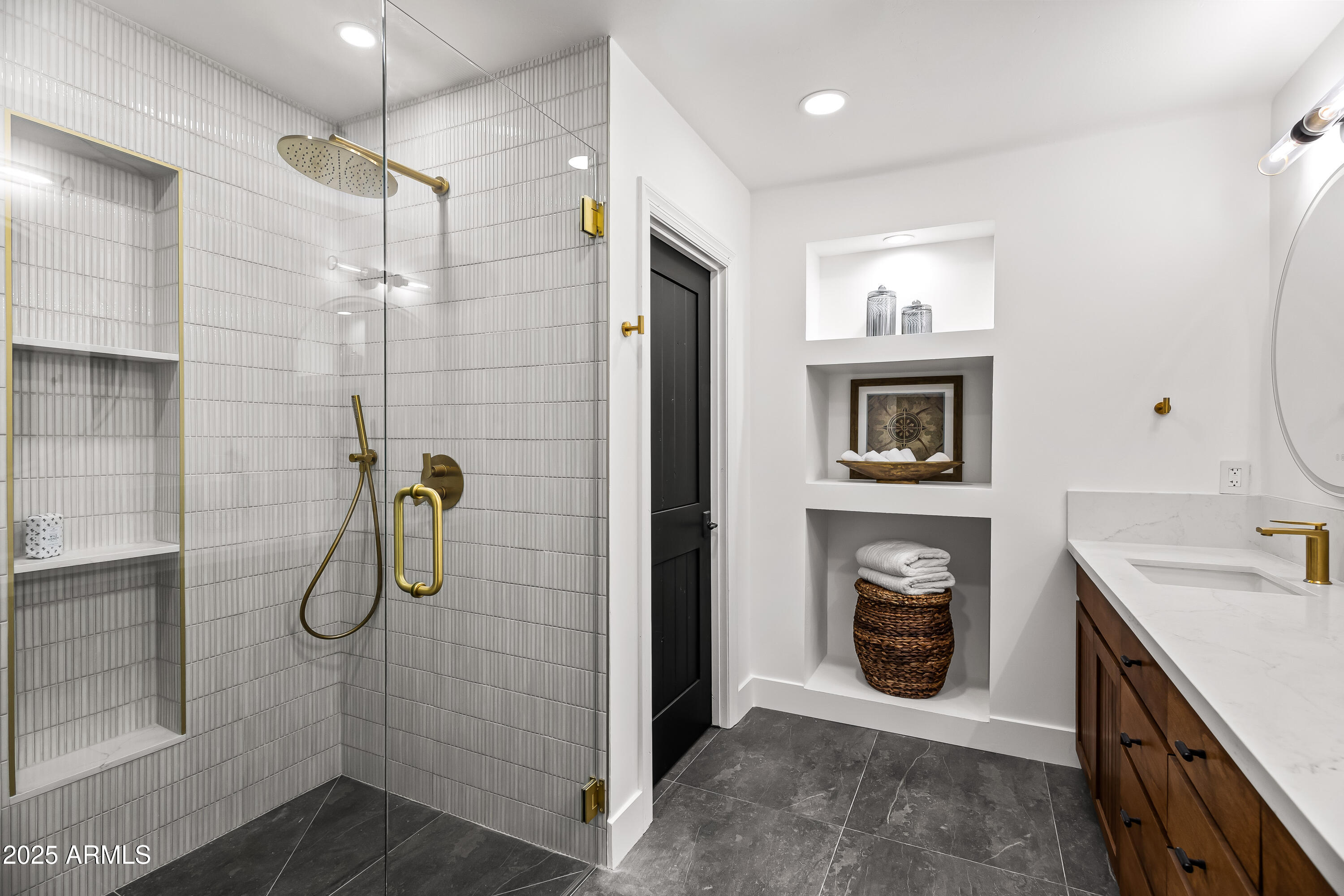 MOUNTAIN ESTATES AT PINE CANYON 1 - Residential