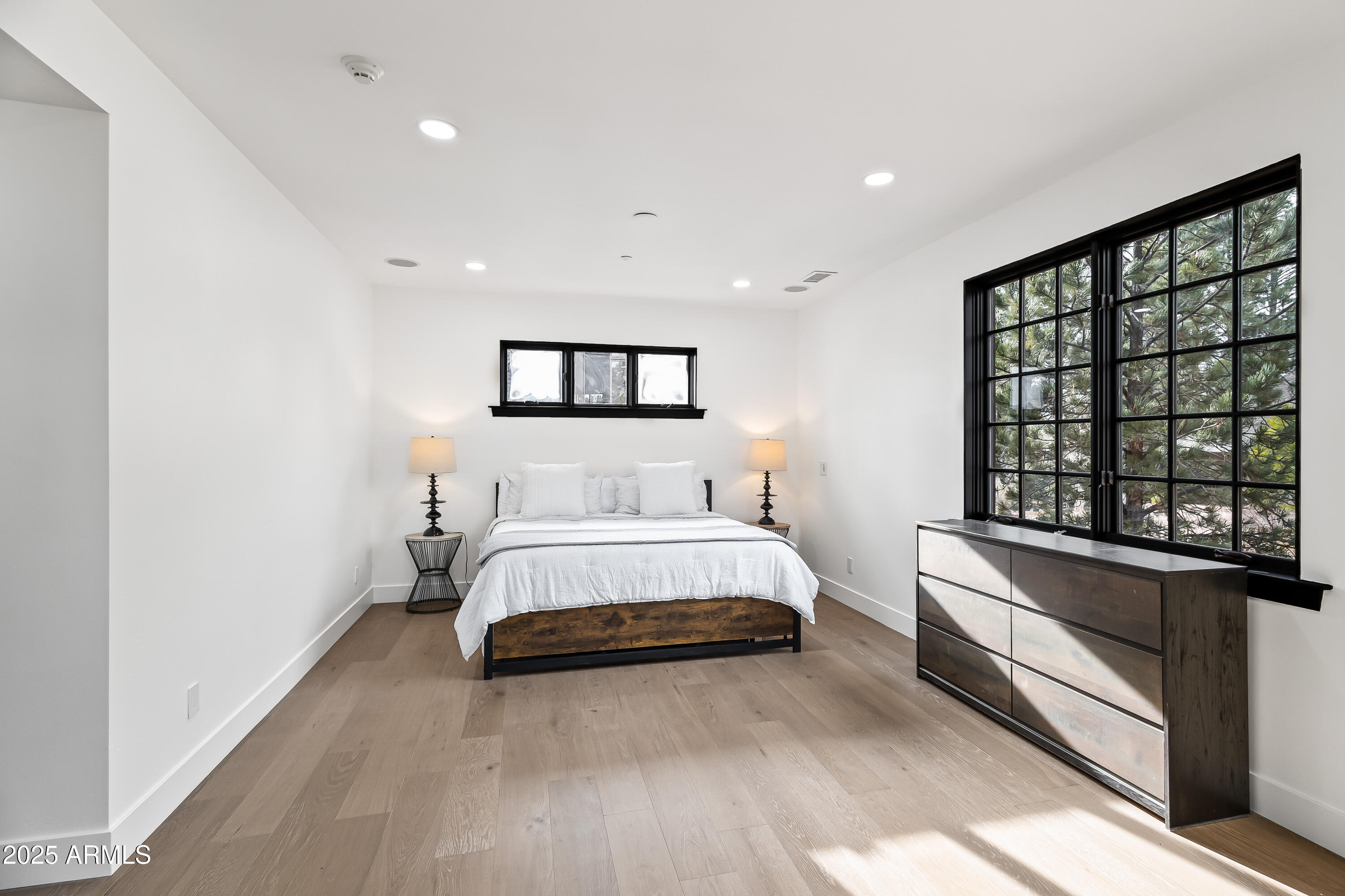 MOUNTAIN ESTATES AT PINE CANYON 1 - Residential