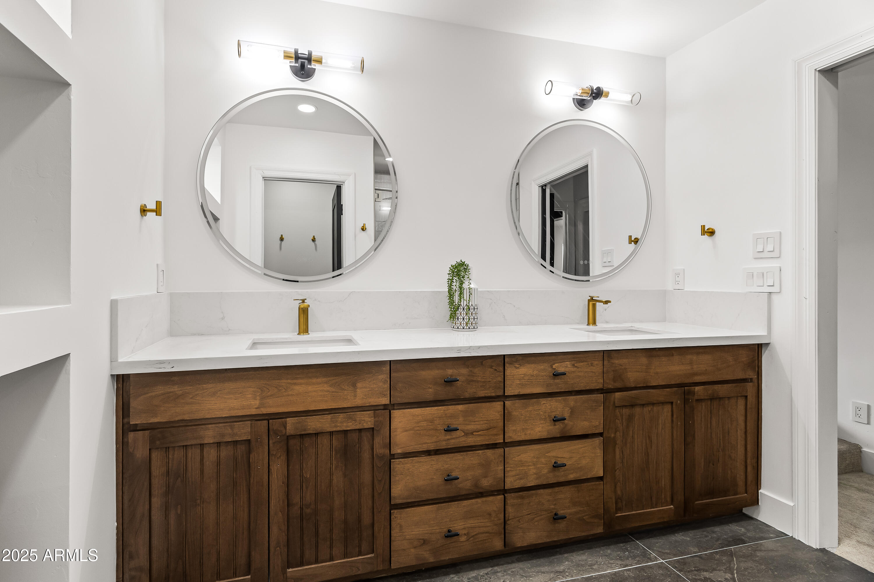 MOUNTAIN ESTATES AT PINE CANYON 1 - Residential