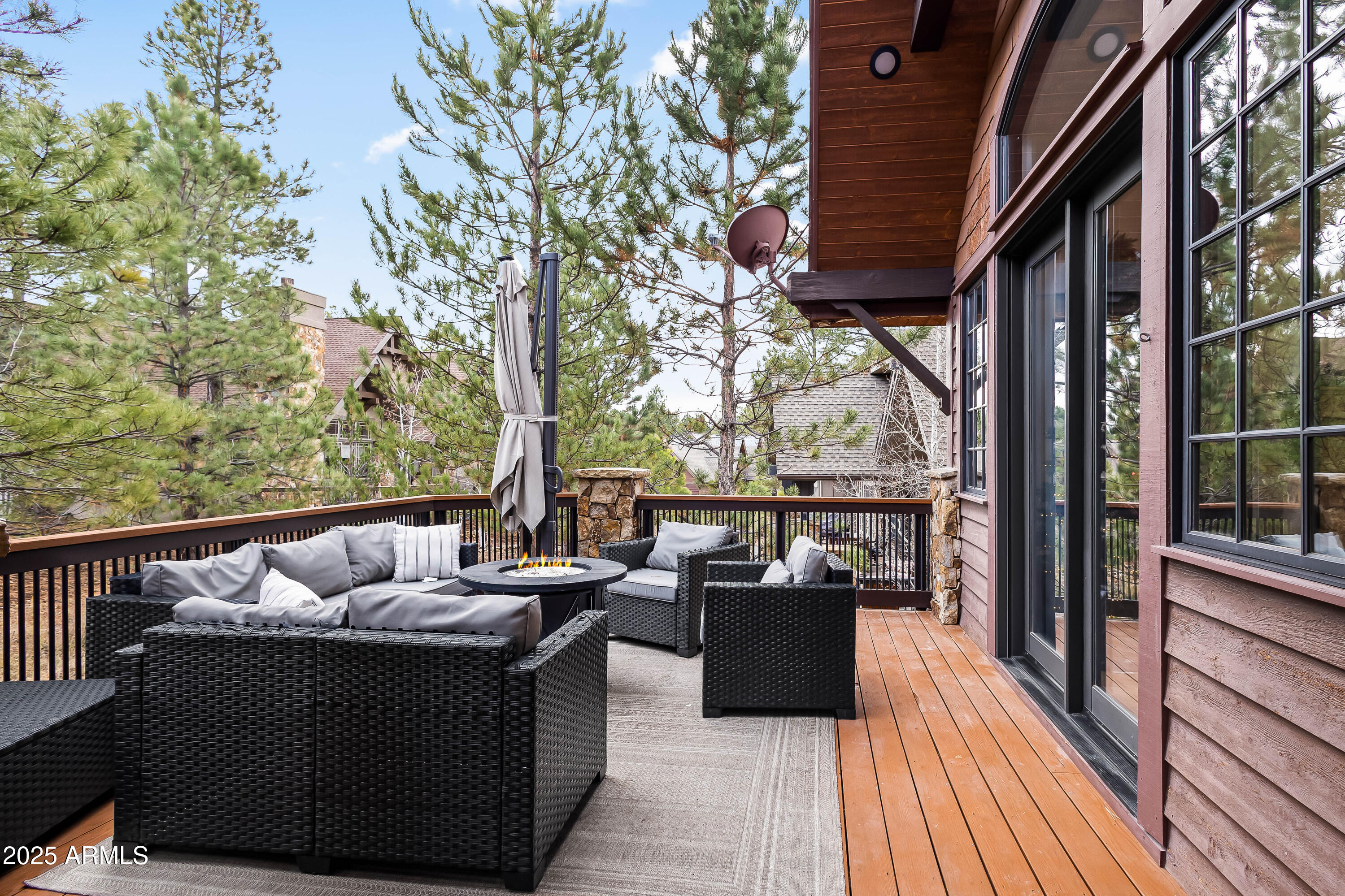 MOUNTAIN ESTATES AT PINE CANYON 1 - Residential