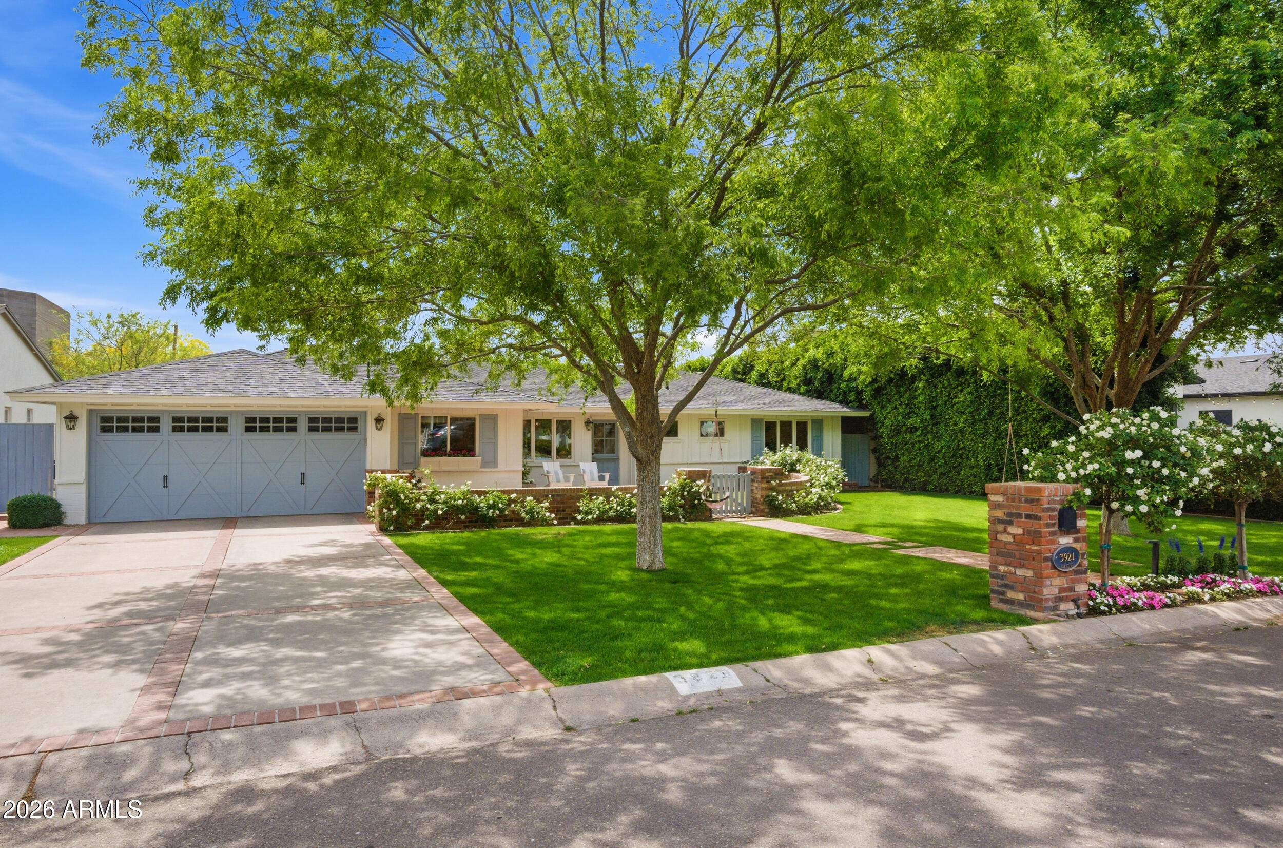 3921 E ELM Street