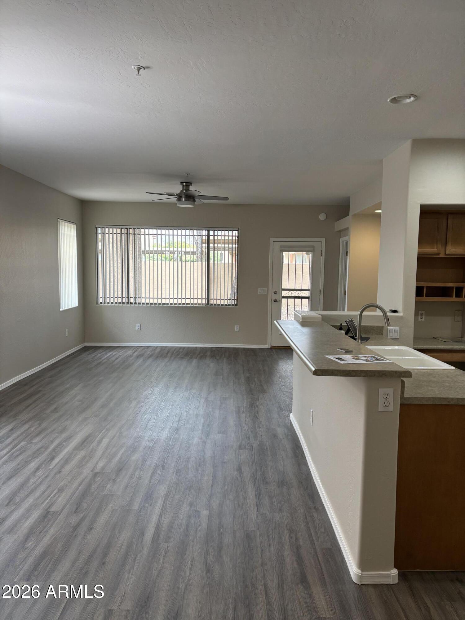 11500 E COCHISE Drive 1063