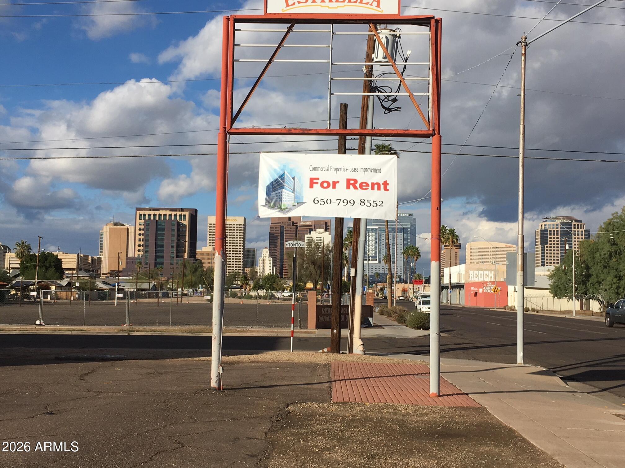 1004 S Central Avenue