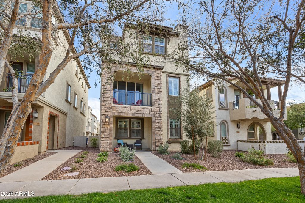 Photo of 2754 S Harmony Avenue, Gilbert, AZ 85295 (MLS # 6986332)