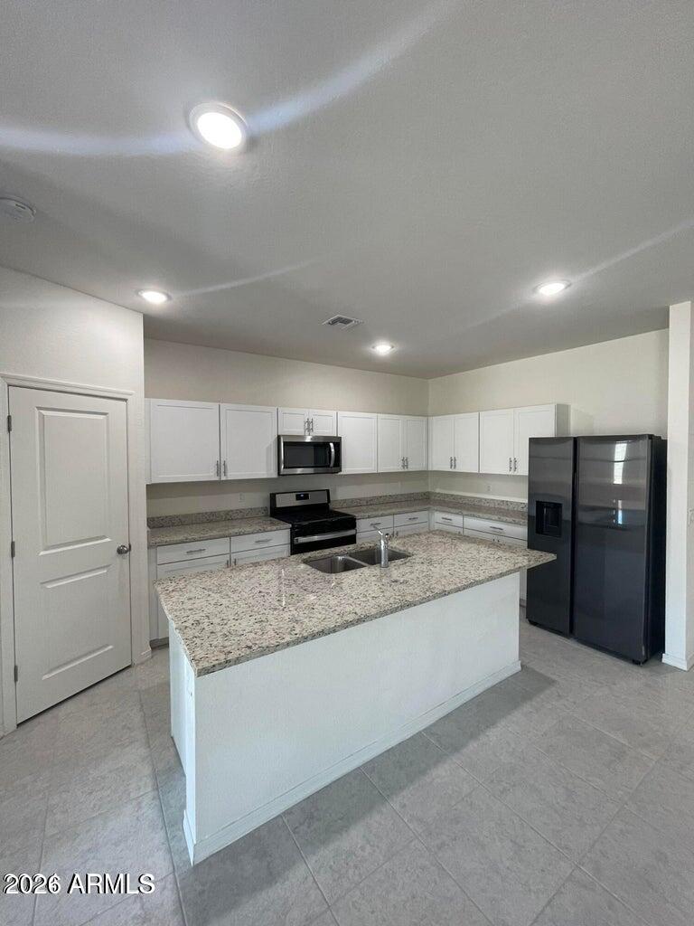 19436 W Elm Street