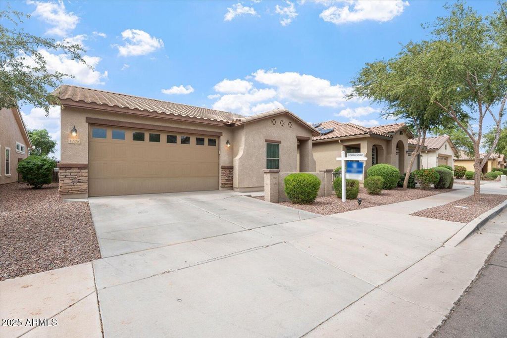 Photo of 1138 S Olympic Drive, Gilbert, AZ 85296 (MLS # 6924341)