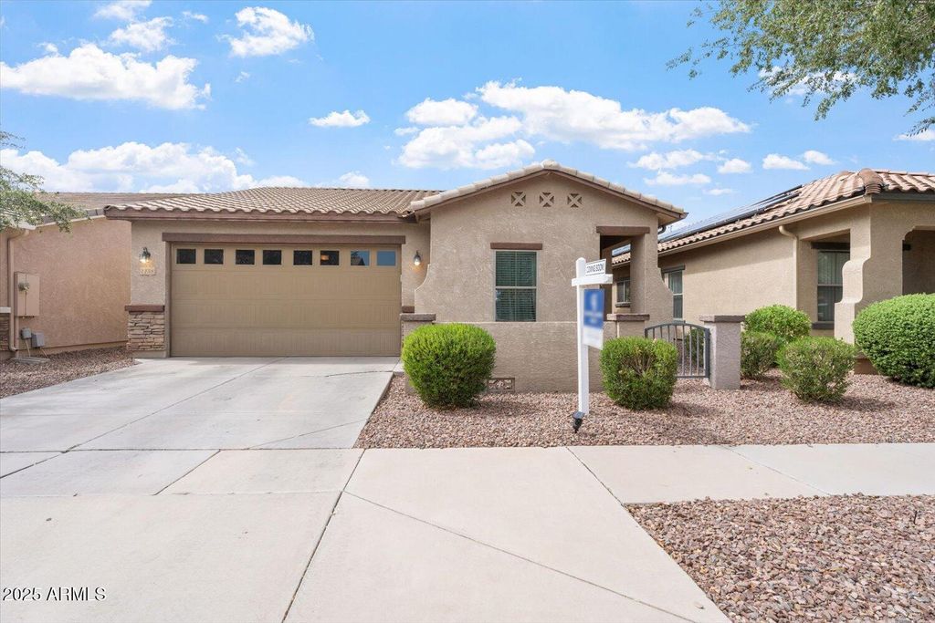 Photo of 1138 S Olympic Drive, Gilbert, AZ 85296 (MLS # 6924341)