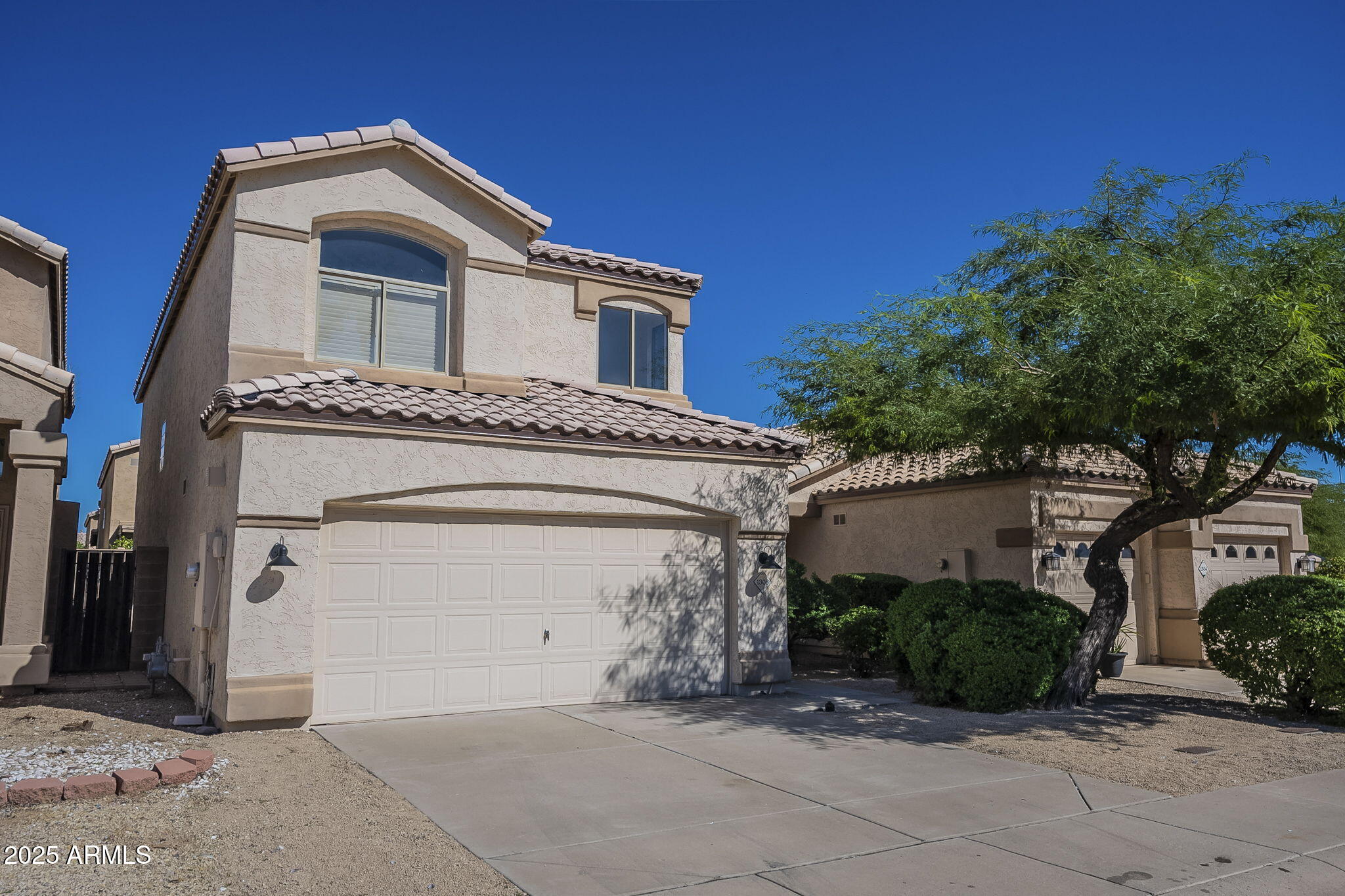 1308 W WAHALLA Lane