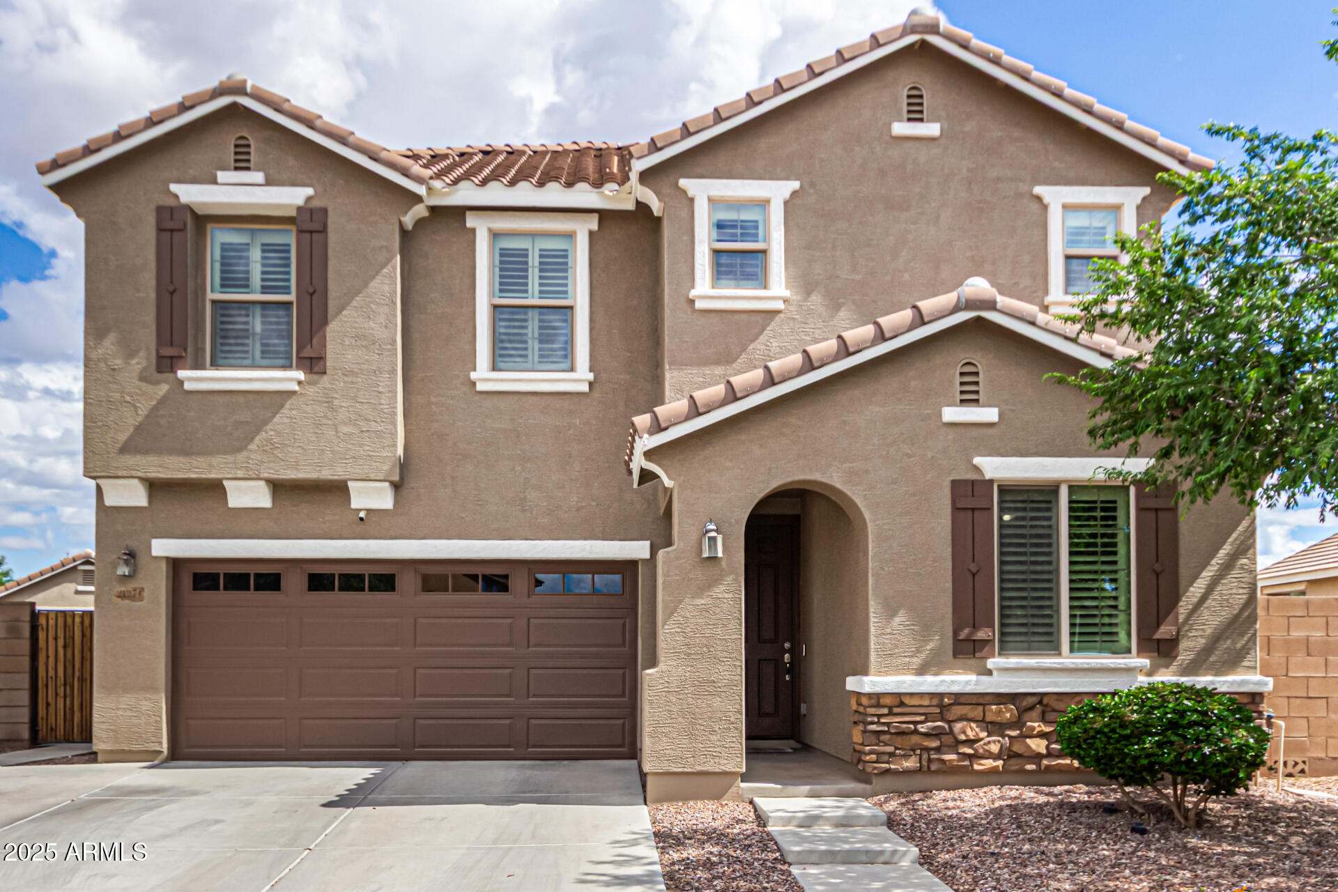 21274 E VIA DE OLIVOS --