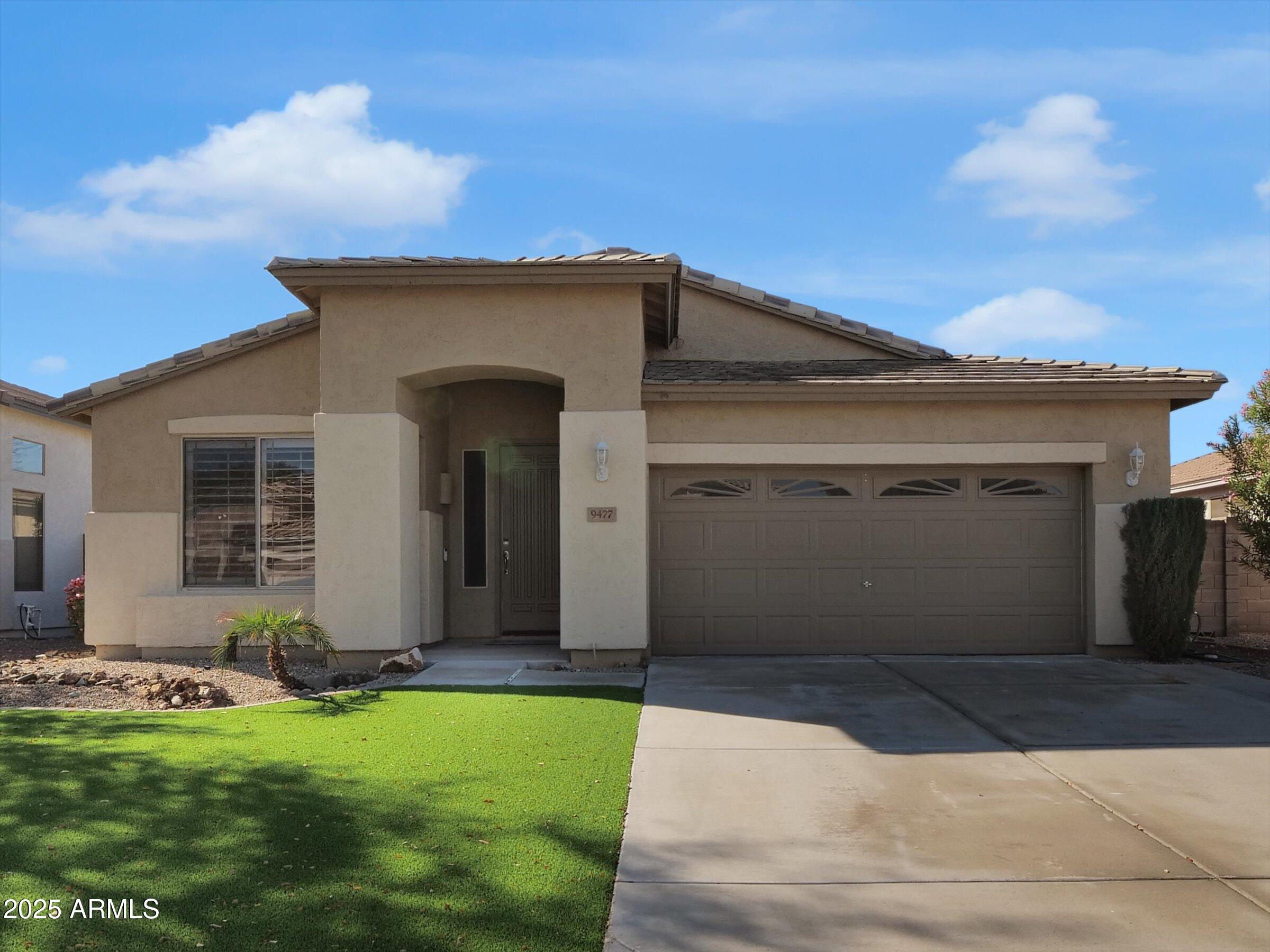 9477 W TONOPAH Drive