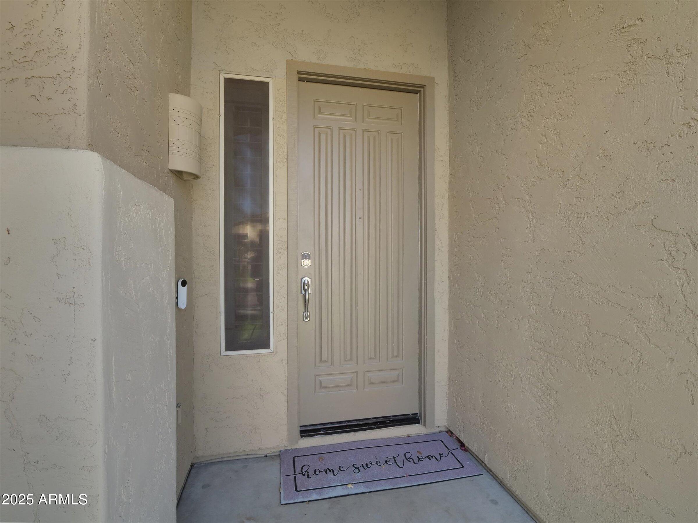 9477 W TONOPAH Drive