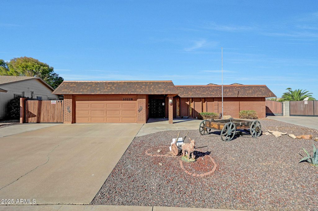 Photo of 10228 W Twin Oaks Drive, Sun City, AZ 85351 (MLS # 6930702)