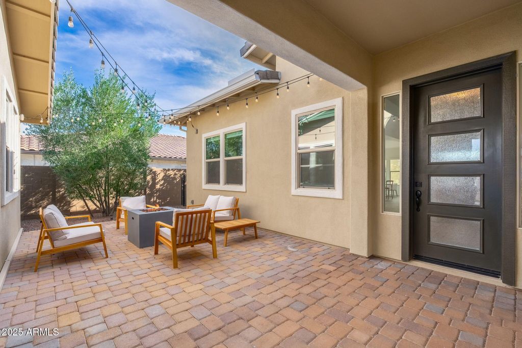 Photo of 13833 W Bloomington Street, Litchfield Park, AZ 85340 (MLS # 6950414)