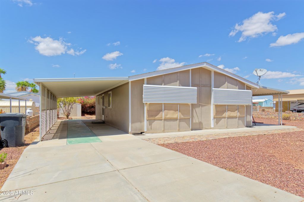 Photo of 49566 Topaz Avenue, Quartzsite, AZ 85346 (MLS # 7002878)