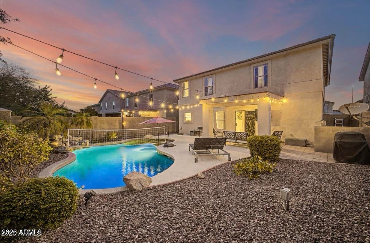 1821 E PATRICK Lane