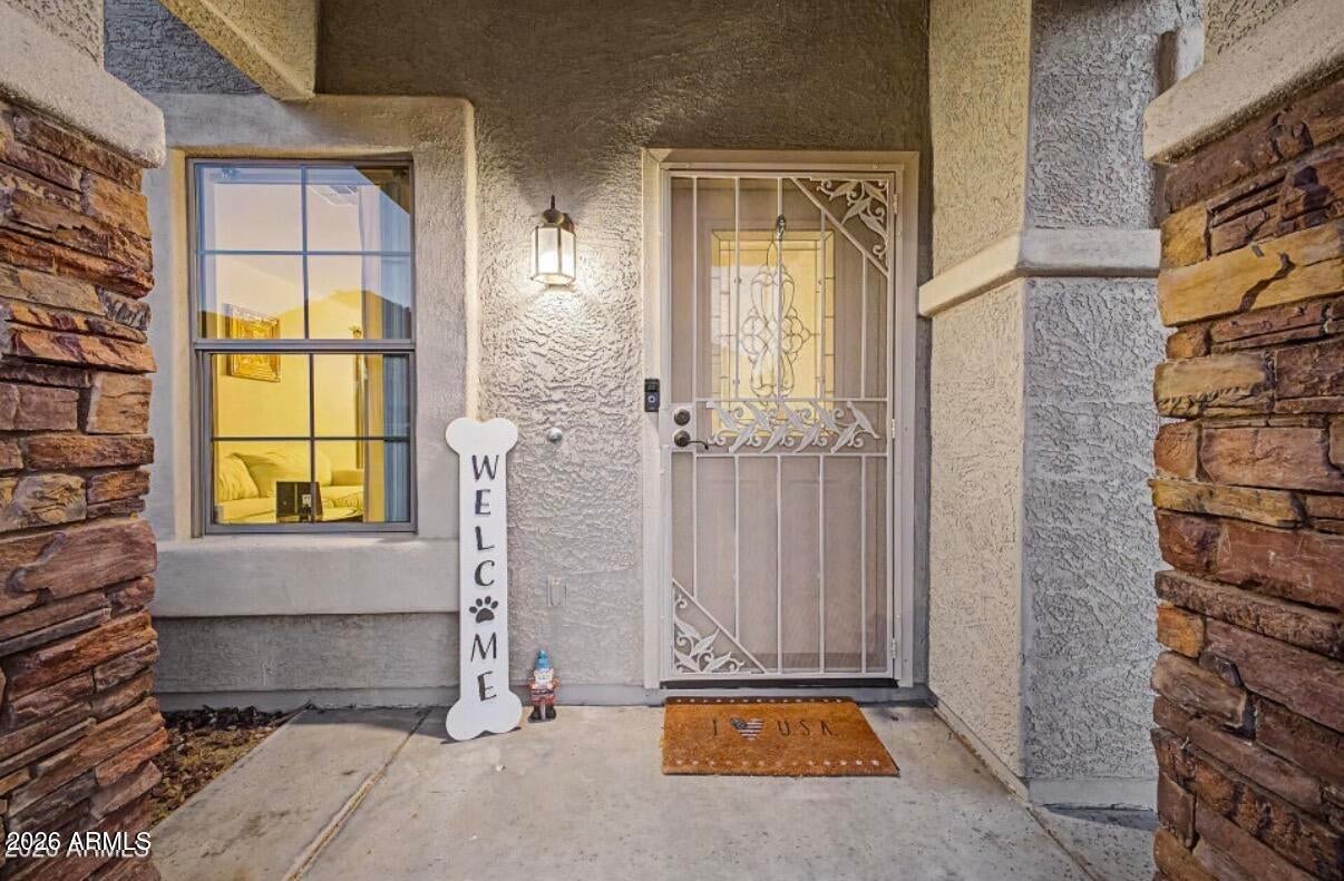 1821 E PATRICK Lane