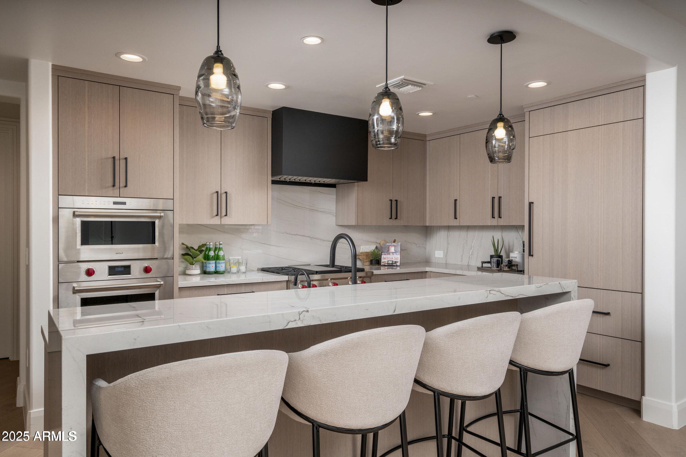 7175 E Camelback Road 601