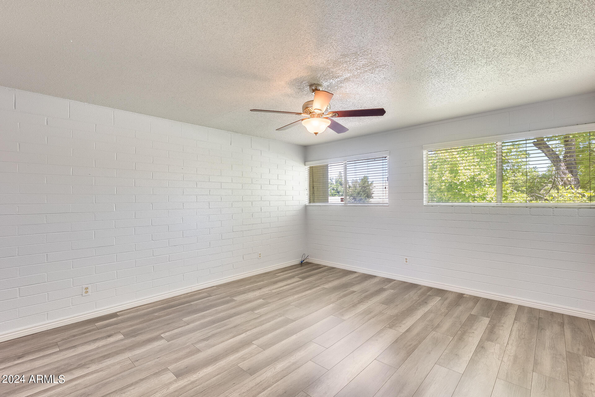 SCOTTSDALE EAST - Residential