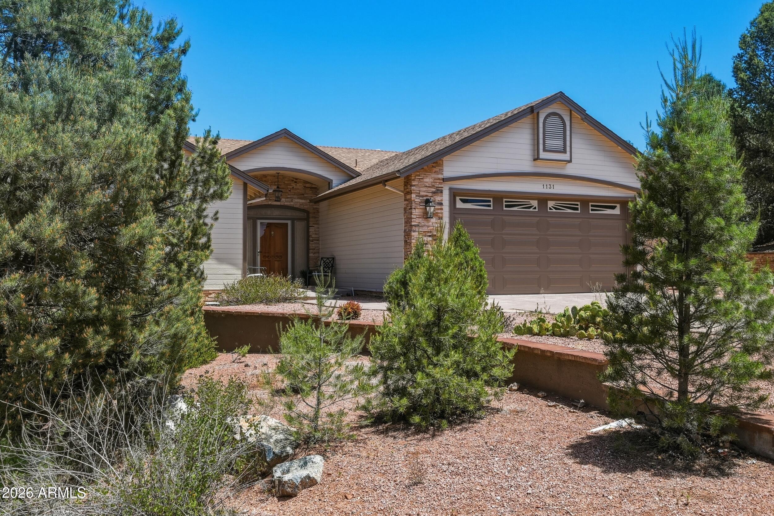 1131 S Sycamore Circle