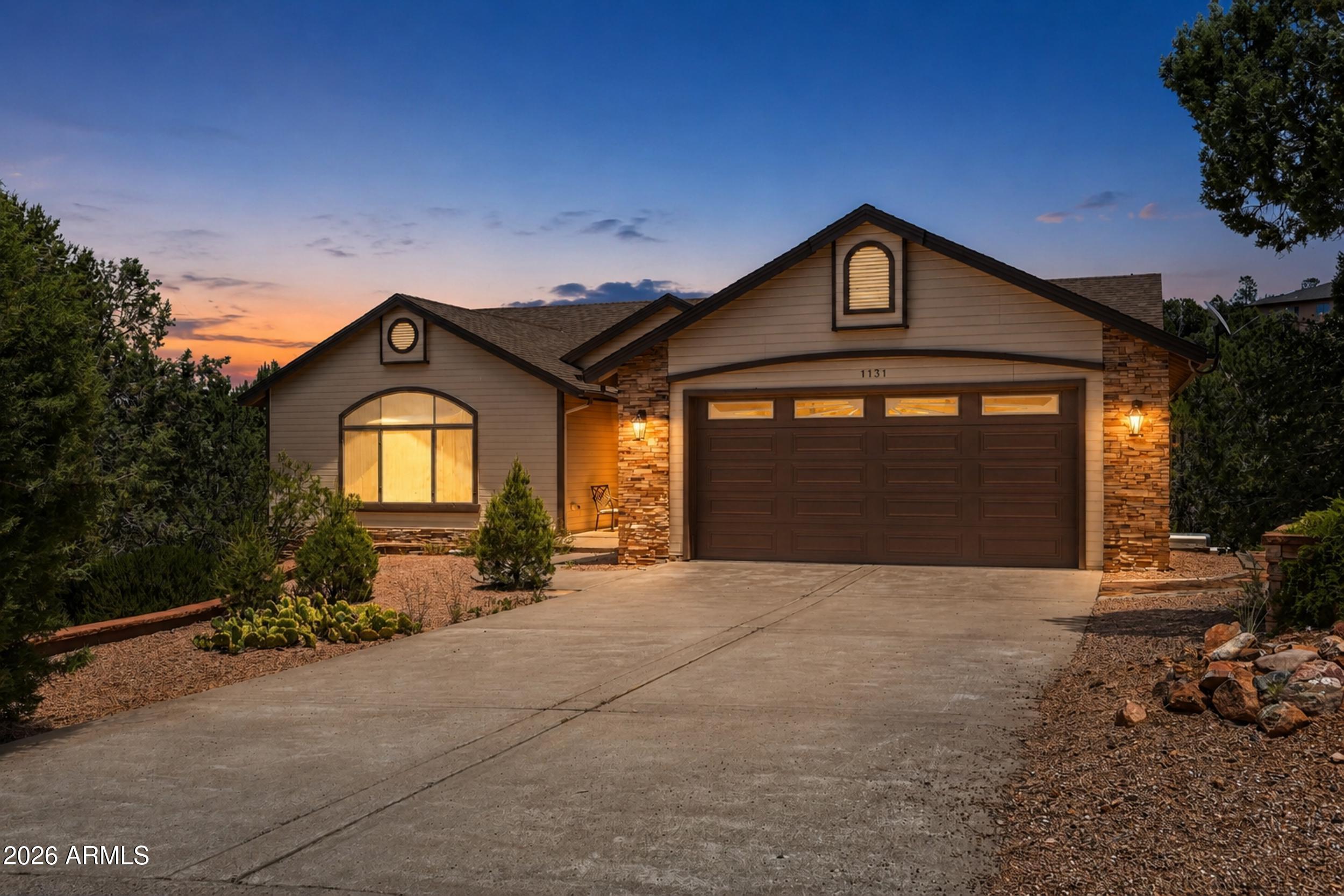 1131 S Sycamore Circle