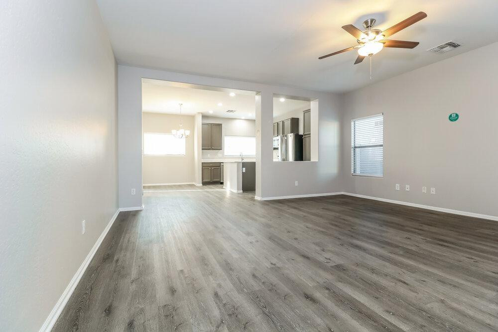 10911 W Mariposa Drive