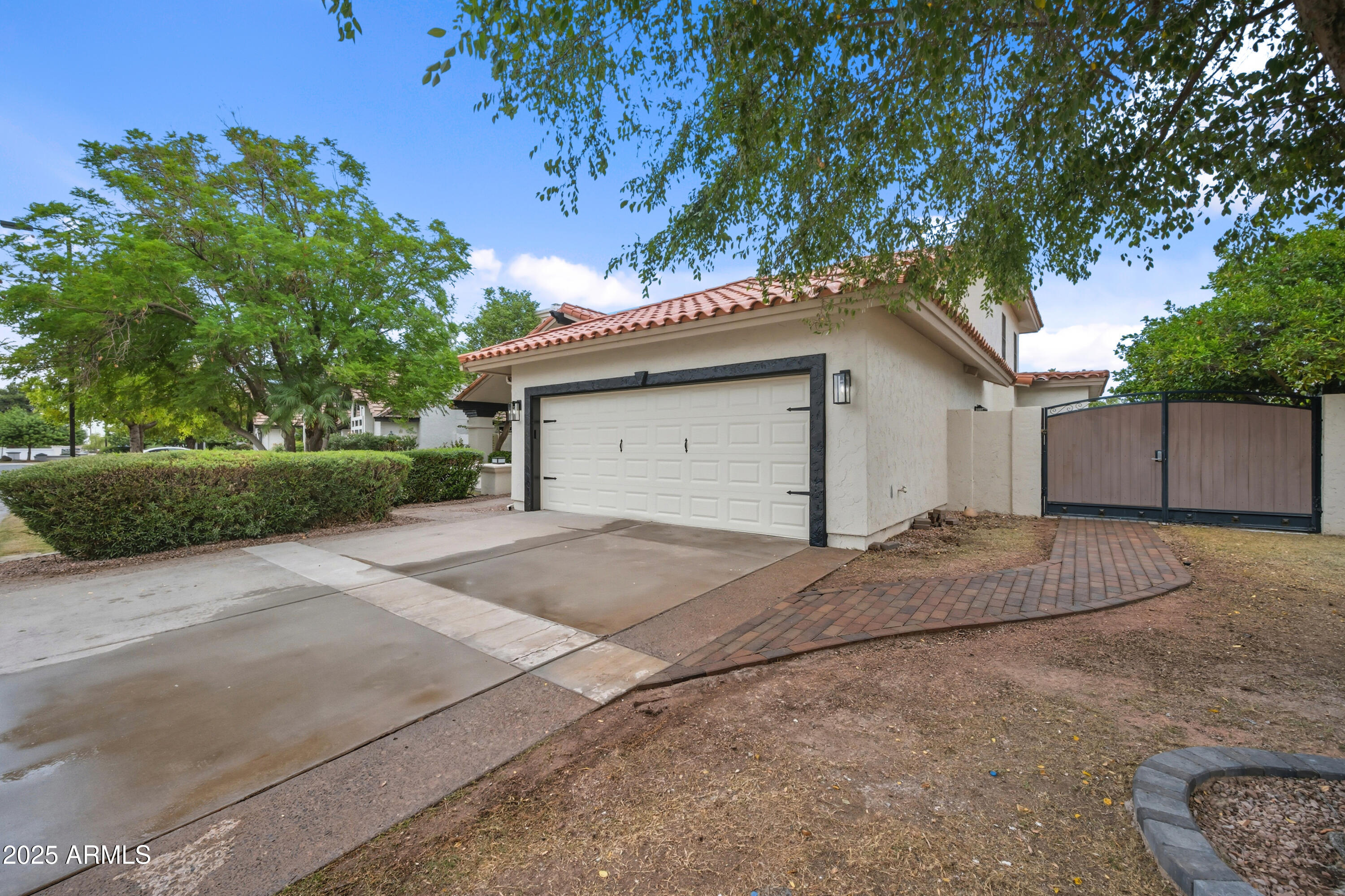2036 E Catamaran Drive