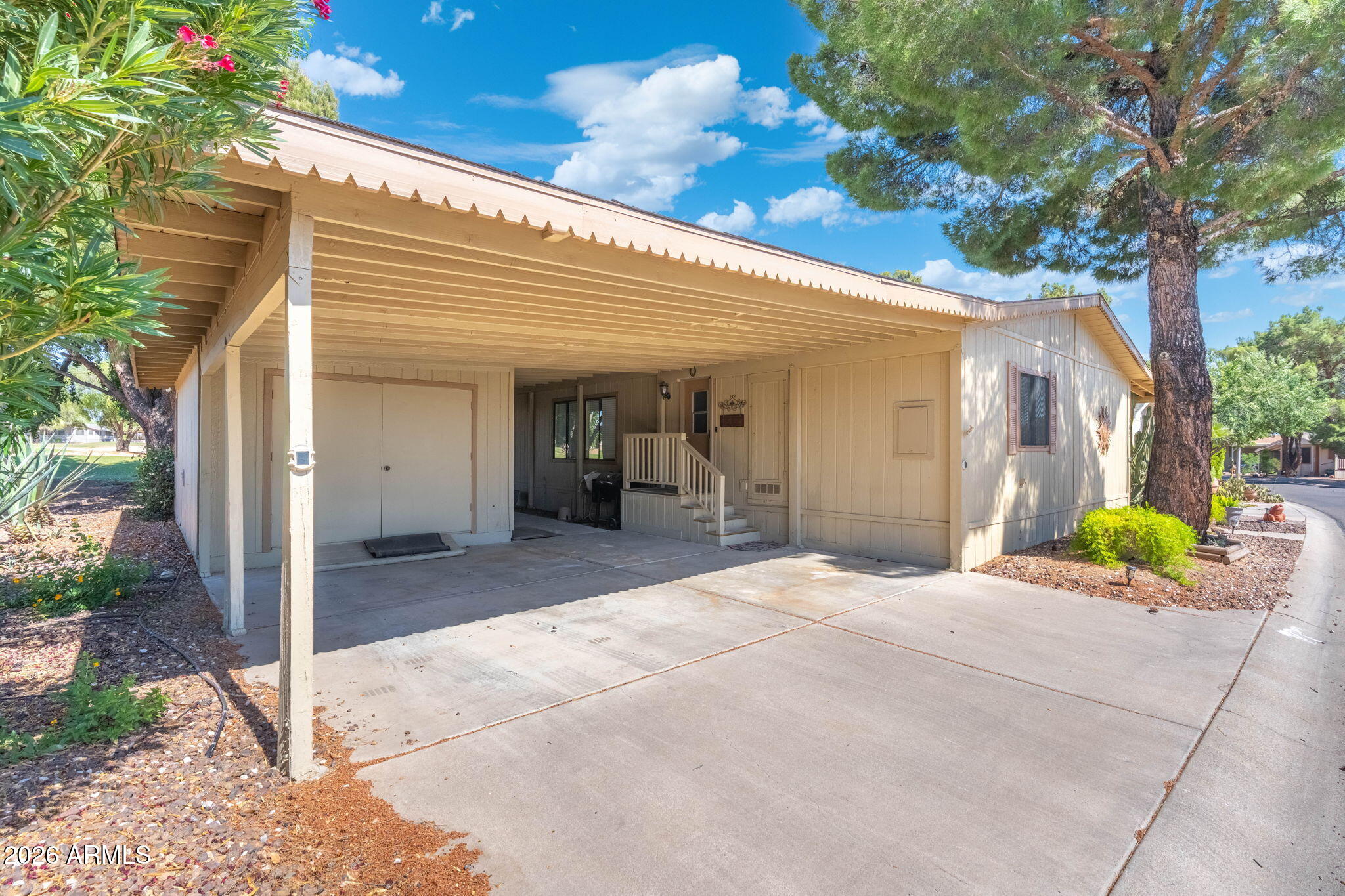 3901 E PINNACLE PEAK RD 405 -- 405