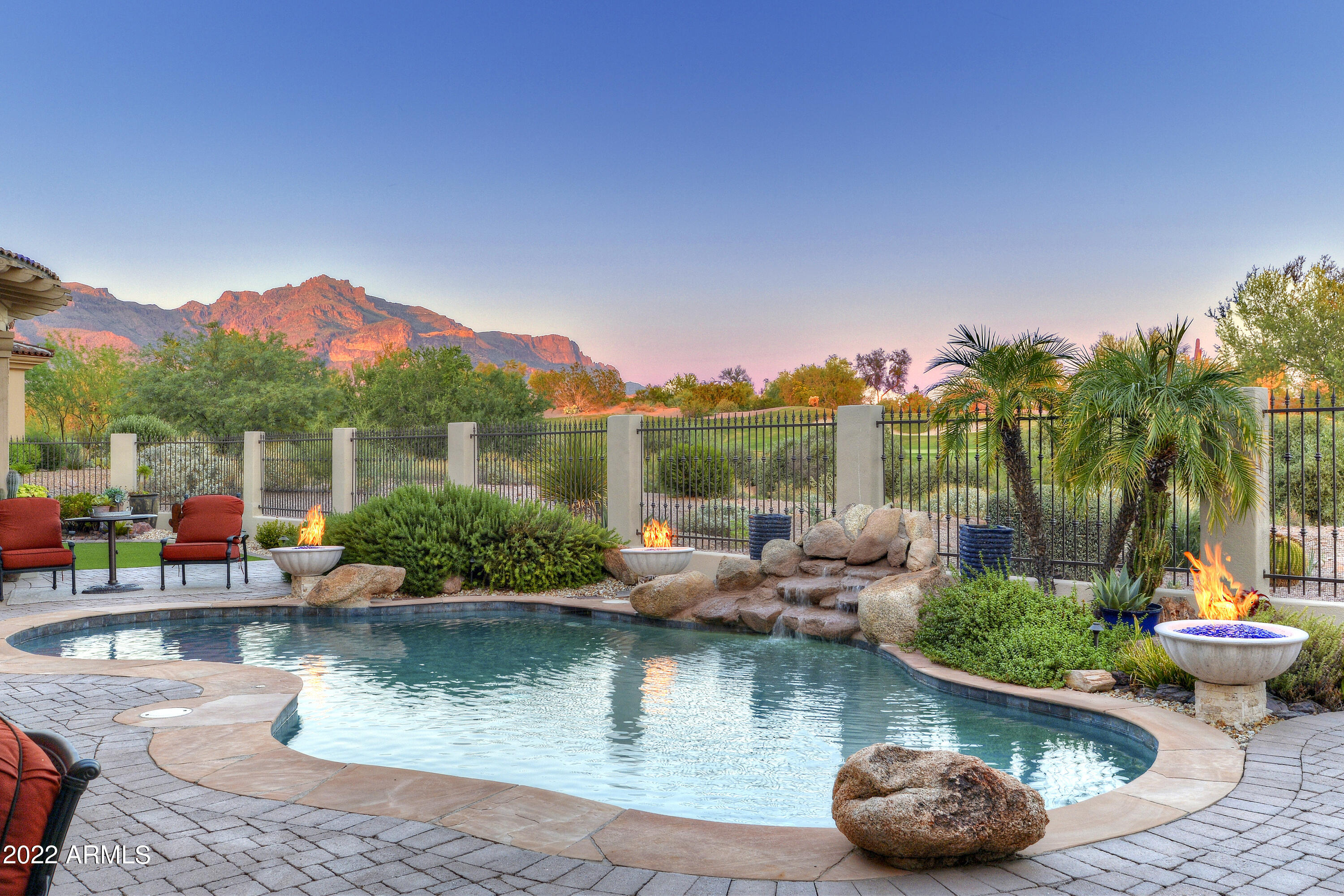 6941 E FLAT IRON Court