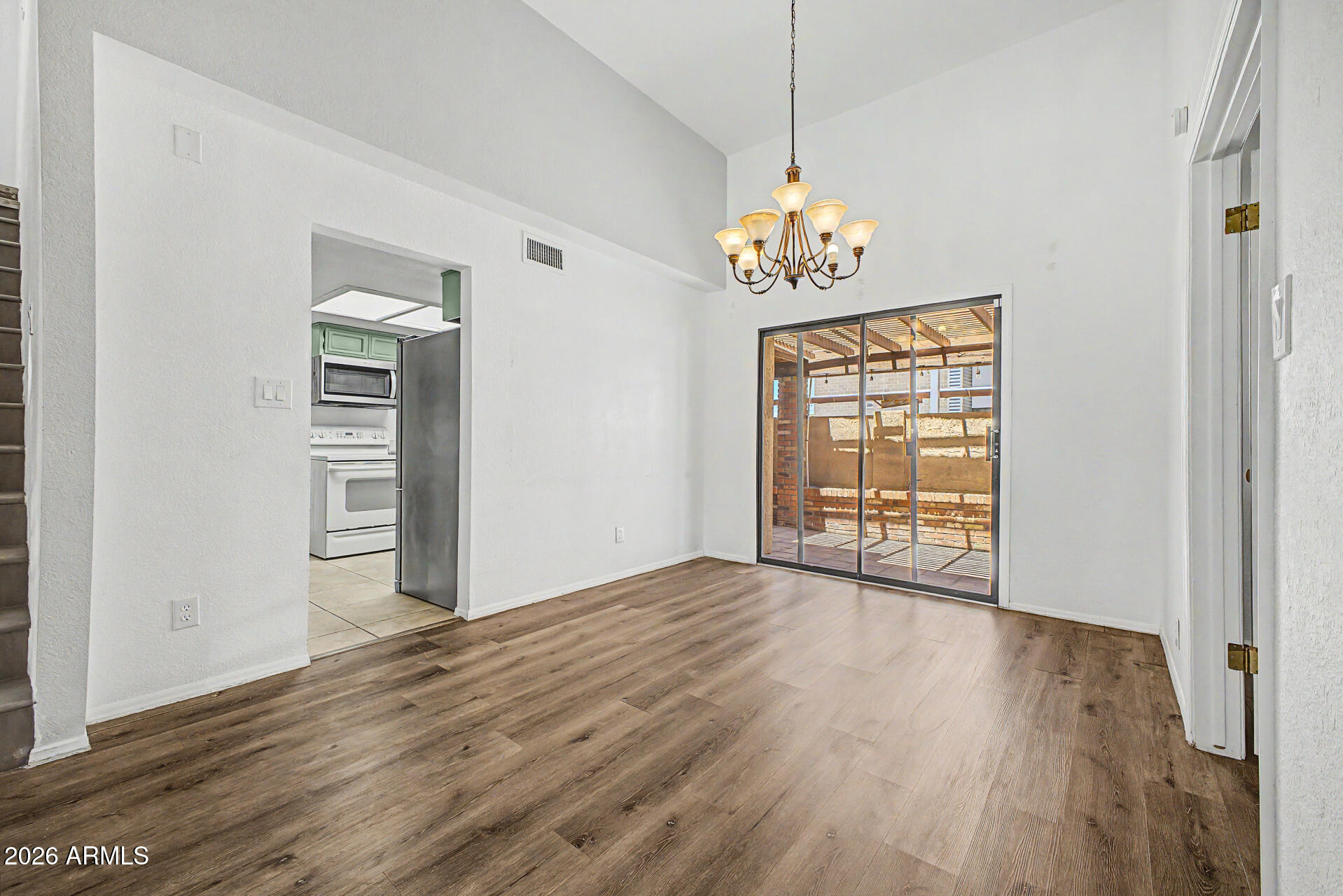 2518 E SHAW BUTTE Drive