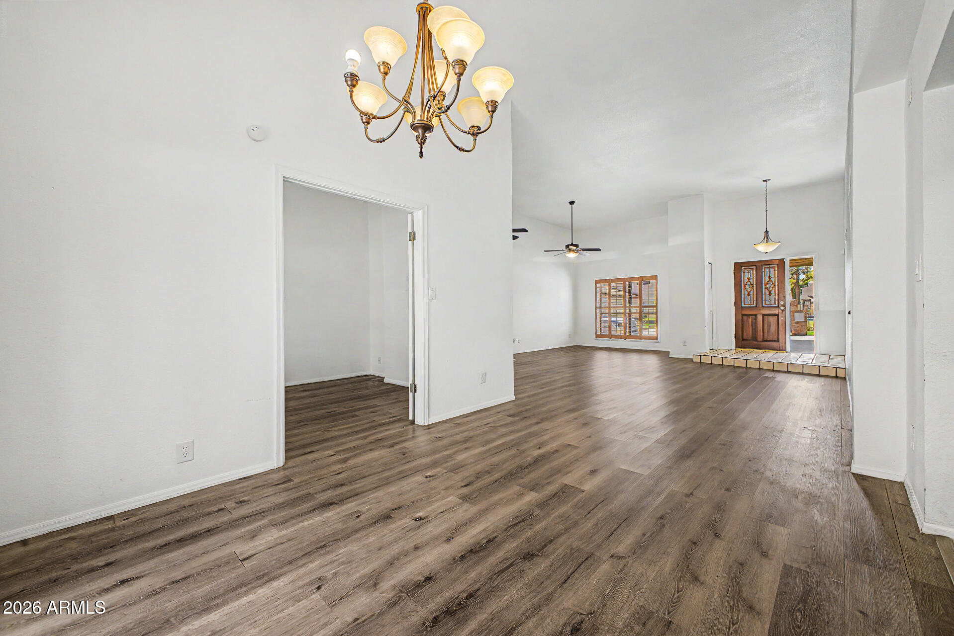 2518 E SHAW BUTTE Drive