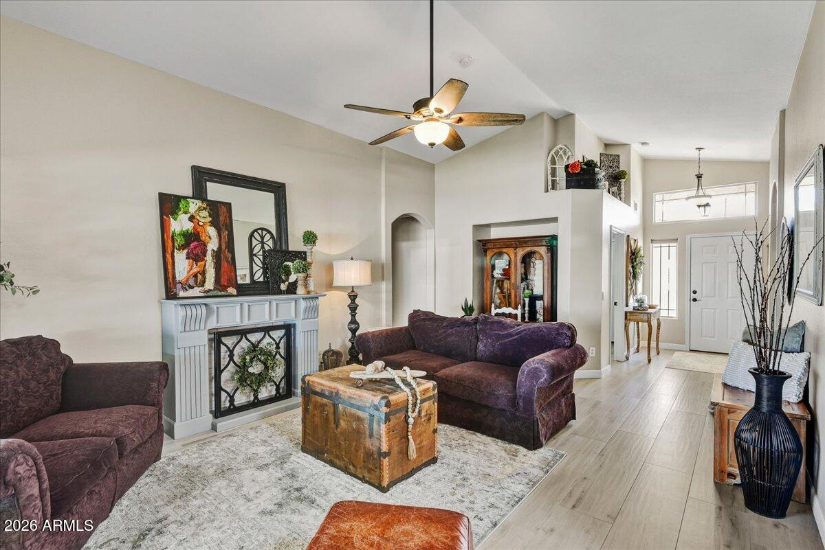 10830 W ALMERIA Road