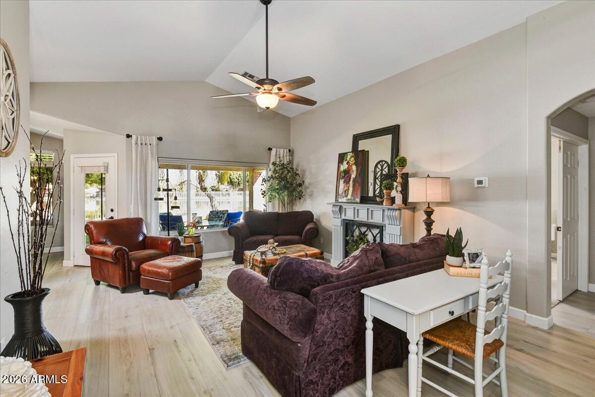 10830 W ALMERIA Road