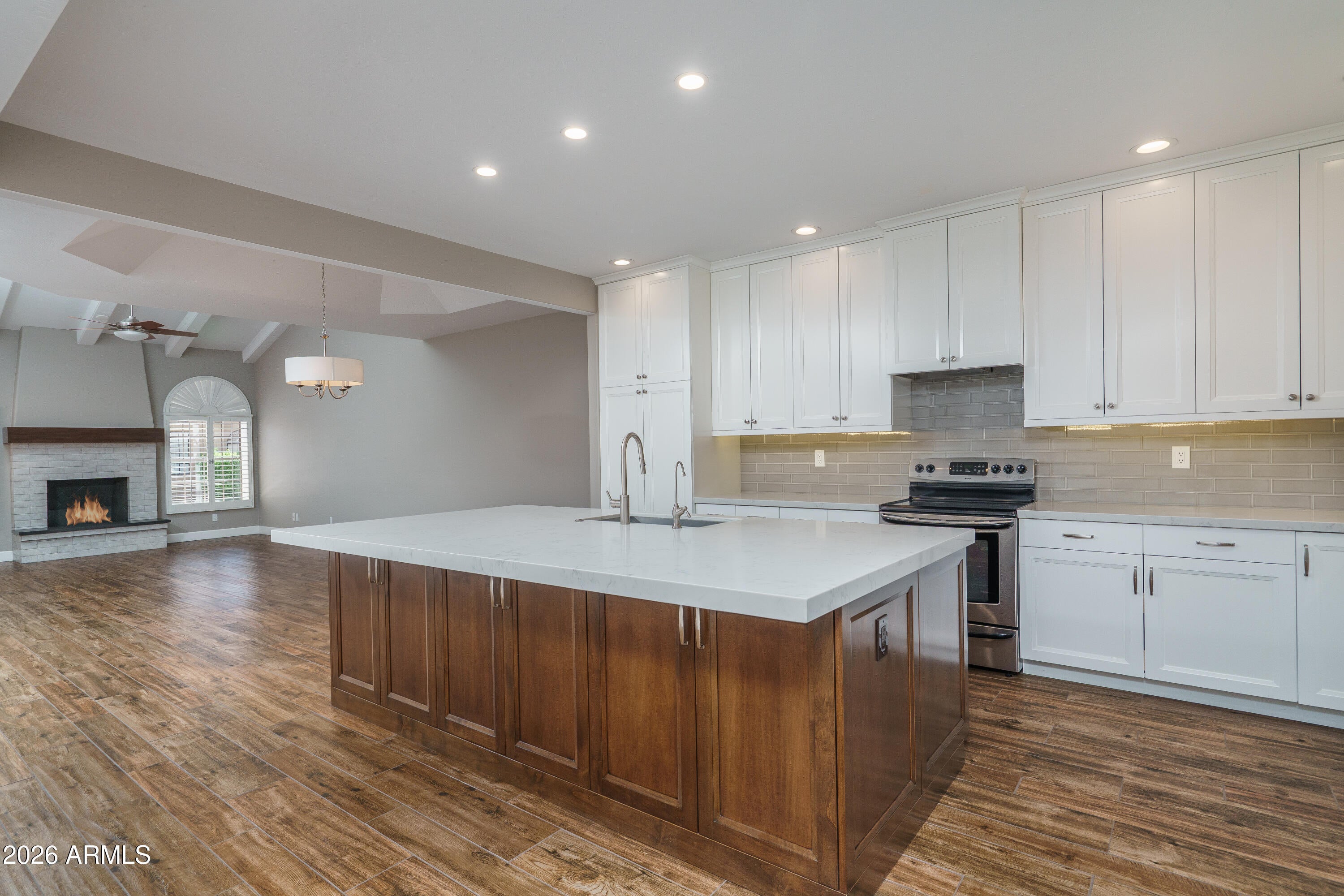 7955 E CHAPARRAL Road 135