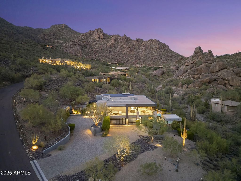 Photo of 35133 N 66th Place, Carefree, AZ 85377 (MLS # 6915437)