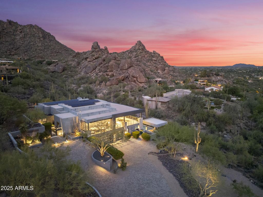 Photo of 35133 N 66th Place, Carefree, AZ 85377 (MLS # 6915437)